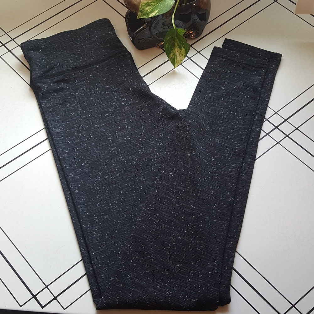 Lululemon leggings Size L